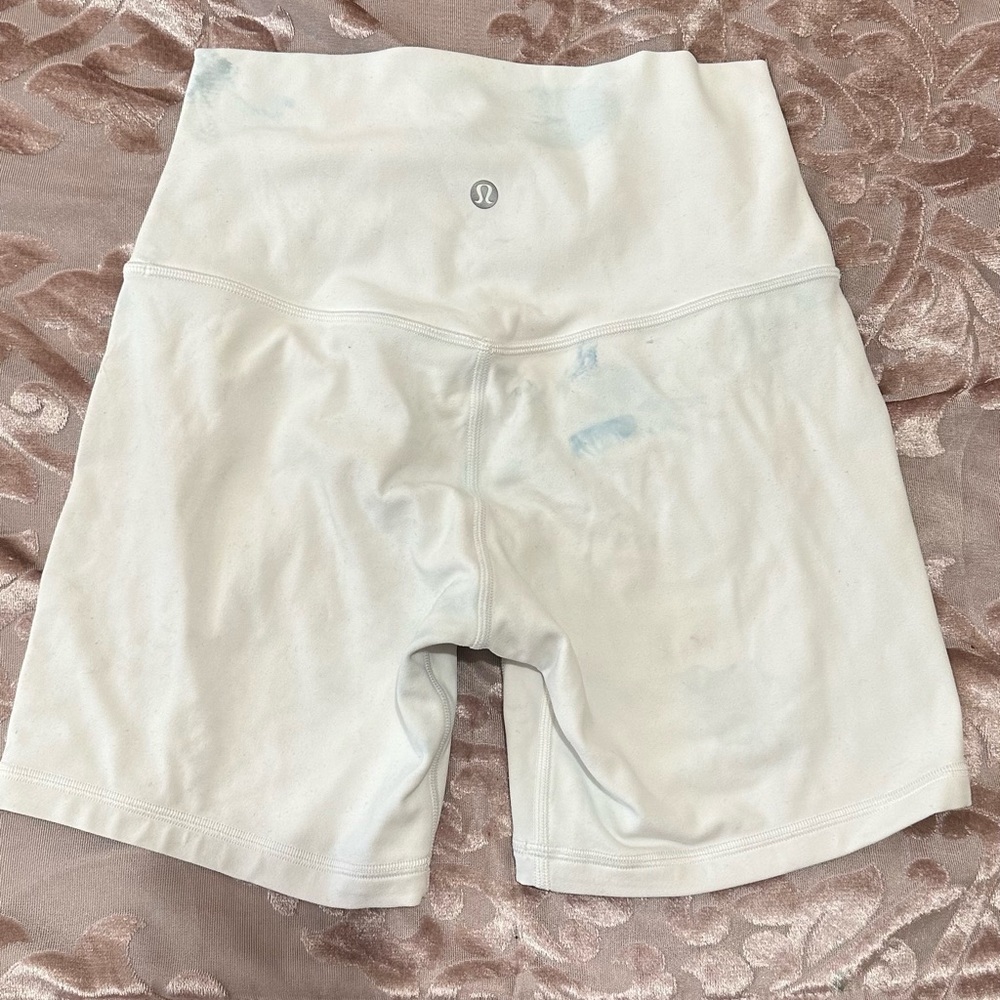 White lululemon align shorts